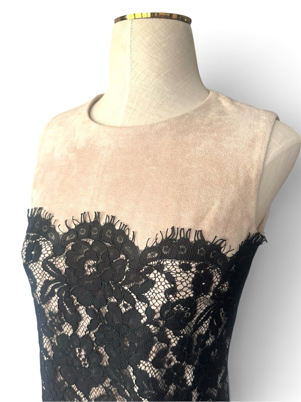 Calvin Klein Black Lace Faux Suede Colorblock Sheath Dress Size 2 - Picture 4 of 9